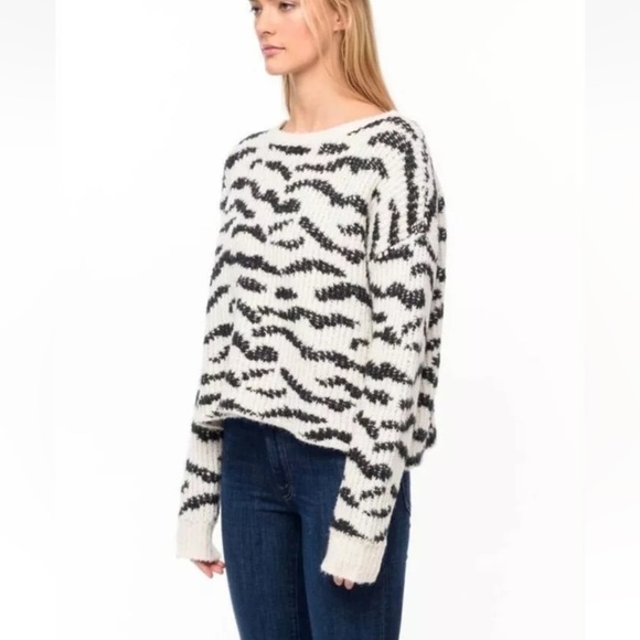 Line the Label Zebra Striped Black White Sweater Size L Round Neck Cotton Alpaca - Picture 4 of 15